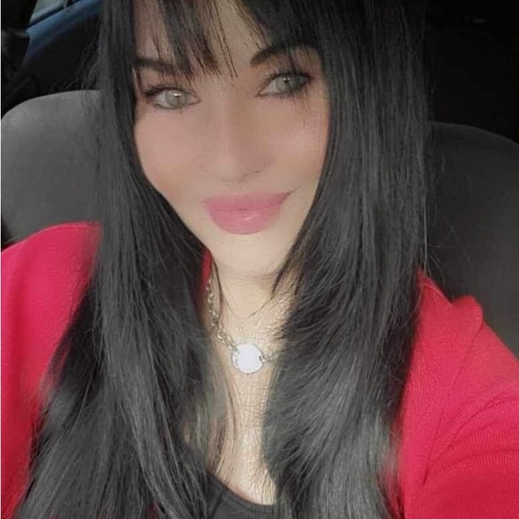 Meet your Posher, Dawnene - Picture 4 of 4